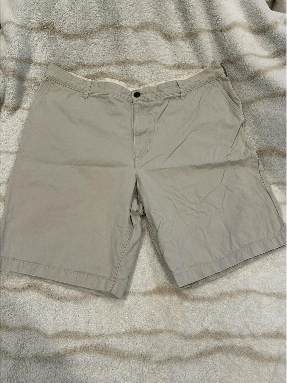 Dockers Men's Khaki Shorts Size W42